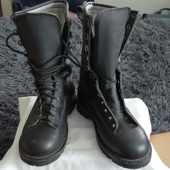 Vintage Air Force issue winter flight boots. GoreTex insul,steel toe,Vibram sole